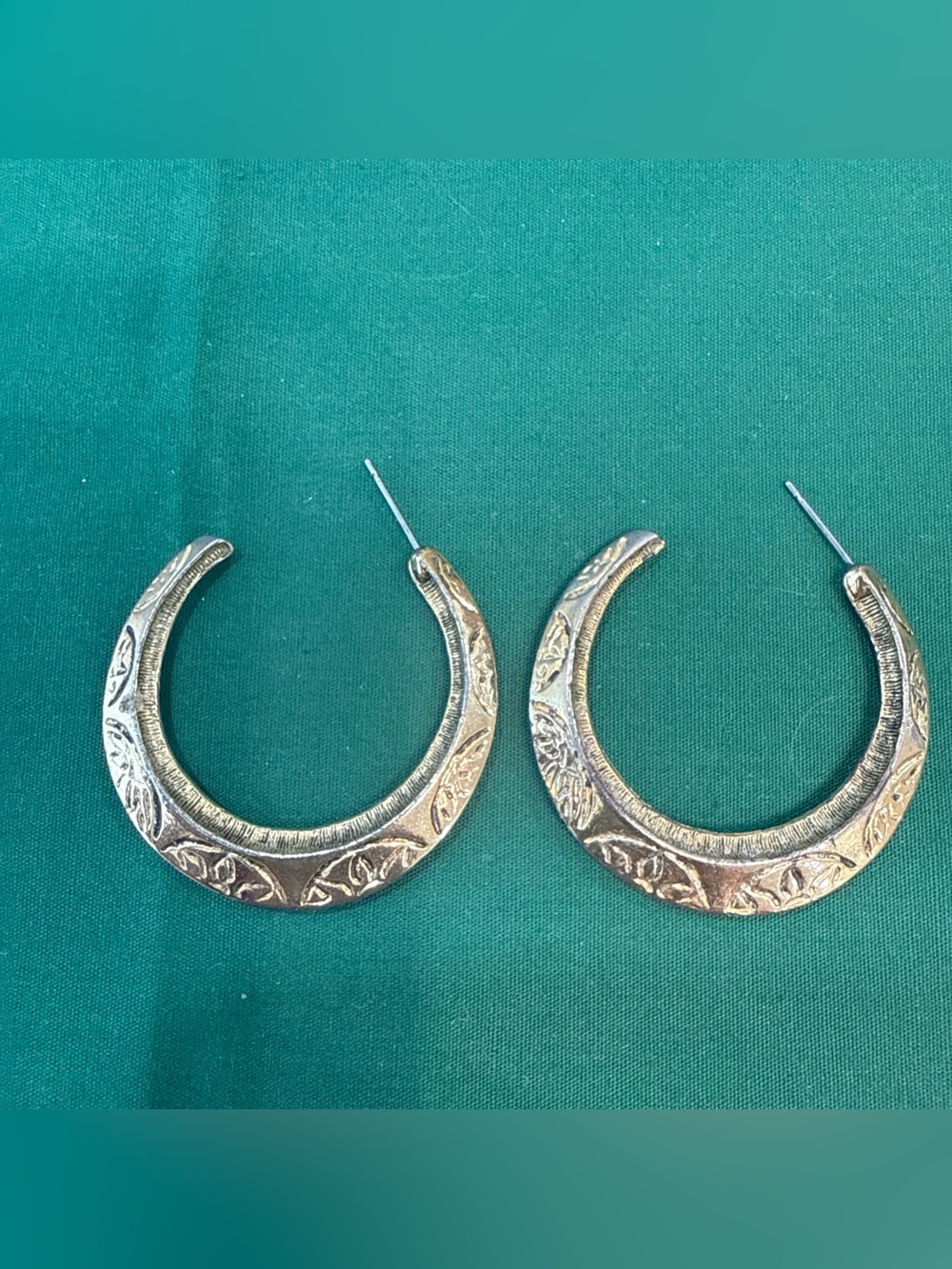 Goldtone Open Hoop Earrings Featuring Embossed Floral Scroll Pattern 81D